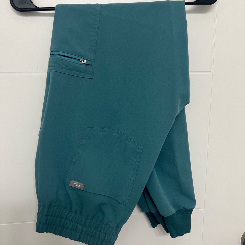Figs High Waisted Jogger Scrubs Pants